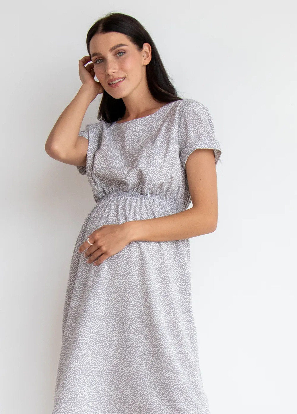 Бежевое невесомое нежное платье для беременных и кормящих с приятной ткани с секретом для кормления бежевое To Be