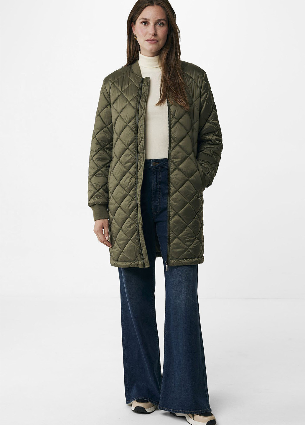 Оливковая зимняя куртка Mexx