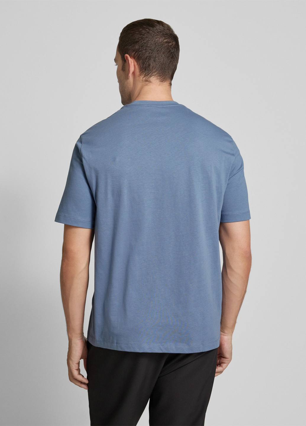 Синя футболка Armani Exchange