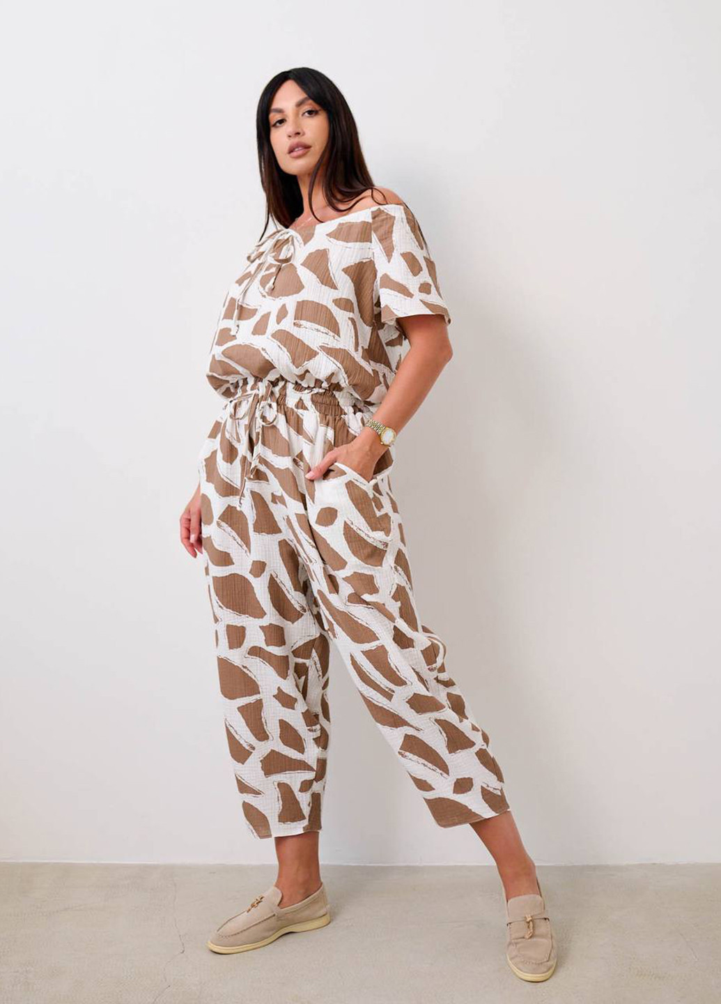 Комбінезон LibeAmore комбінезон-брюки абстрактний білий кежуал бавовна, віскоза, муслін