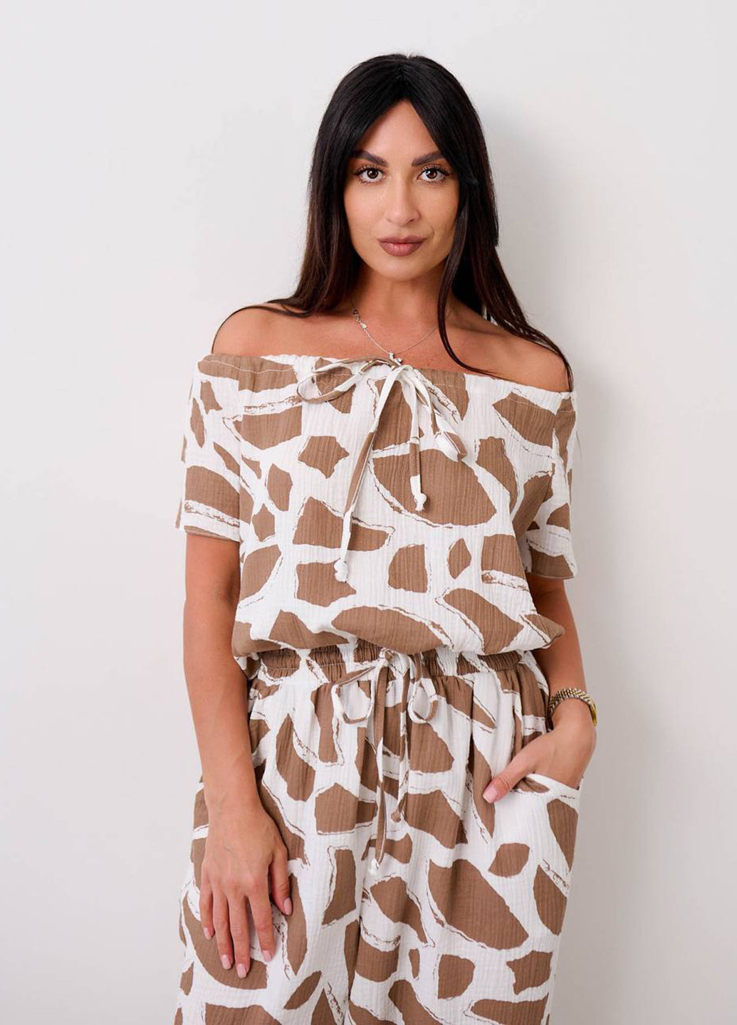 Комбінезон LibeAmore комбінезон-брюки абстрактний білий кежуал бавовна, віскоза, муслін