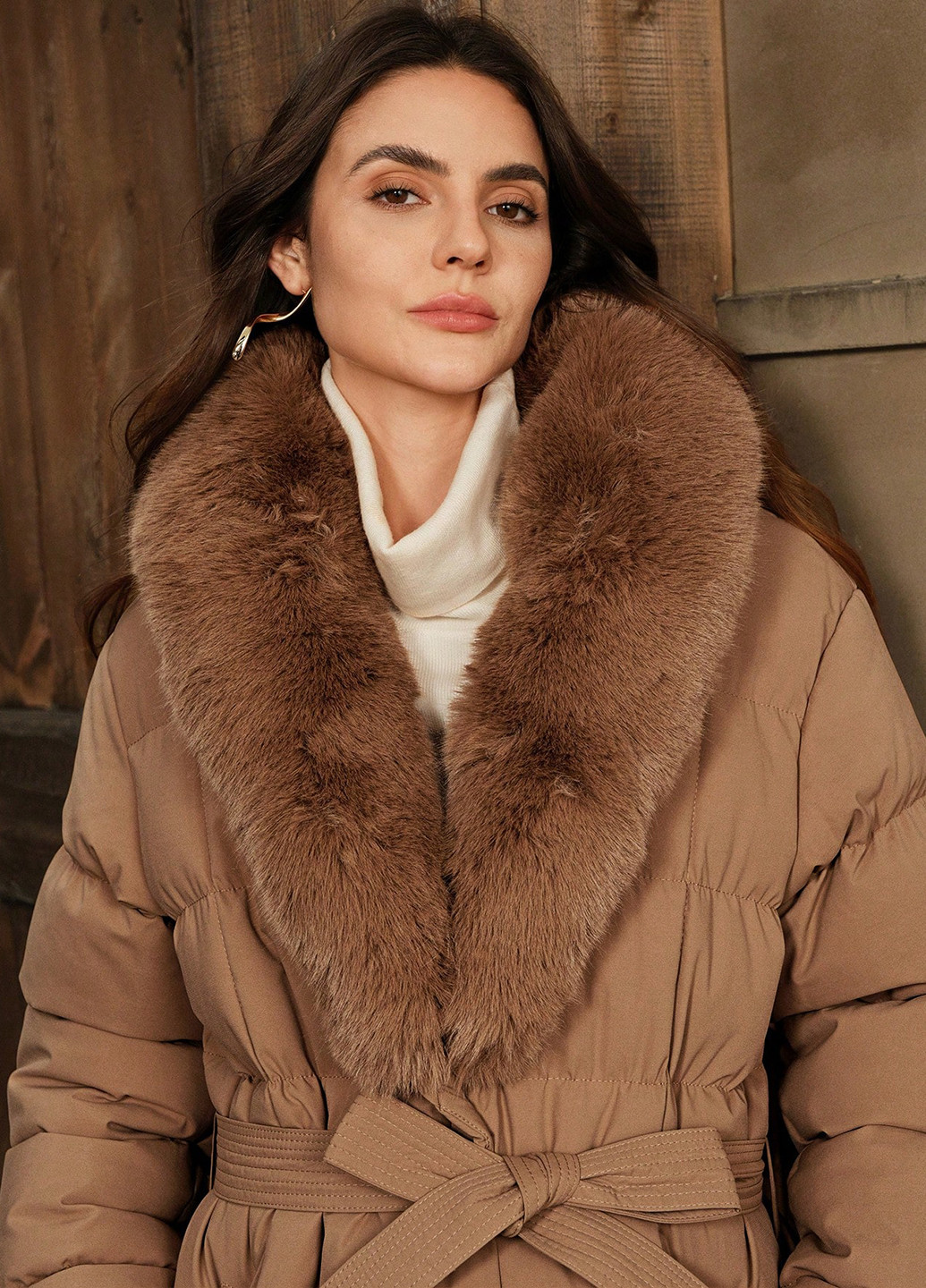 Бежевое зимнее Пальто однобортное SHEIN