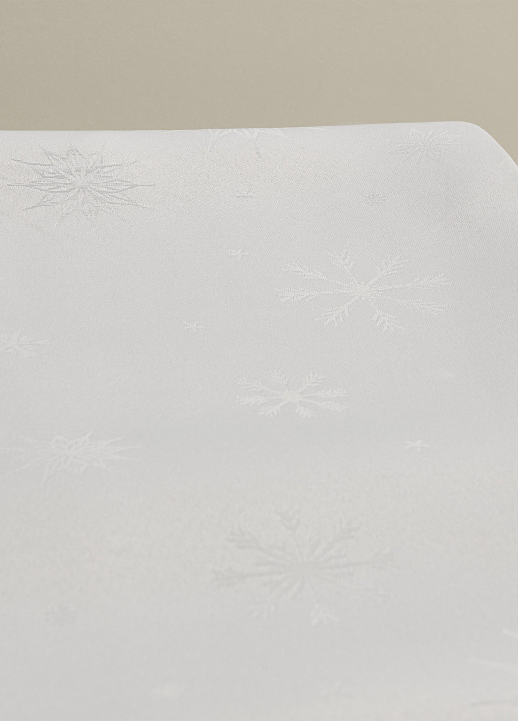 Скатерть, 140х220 см Sinsay (353322307)