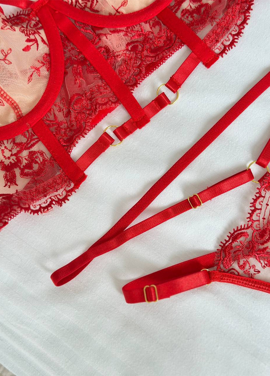 Красный демисезонный комплект (бюстгальтер, трусики) NOVA VEGA