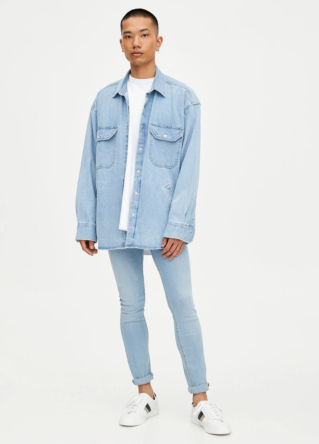 Голубые демисезонные зауженные джинсы Pull & Bear
