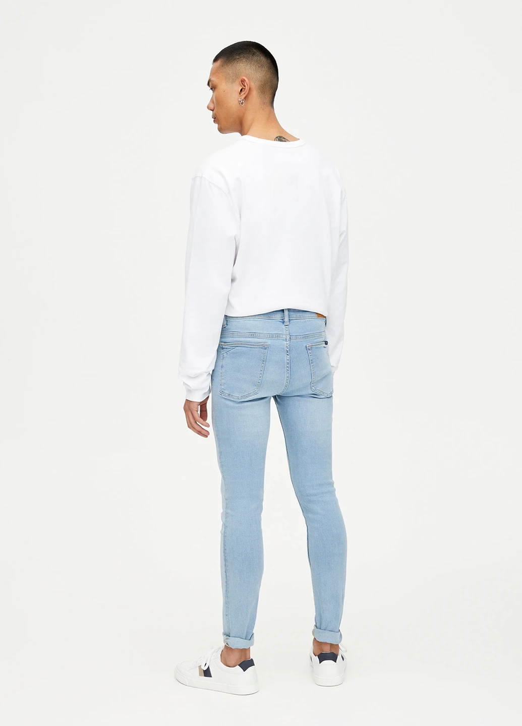 Голубые демисезонные зауженные джинсы Pull & Bear