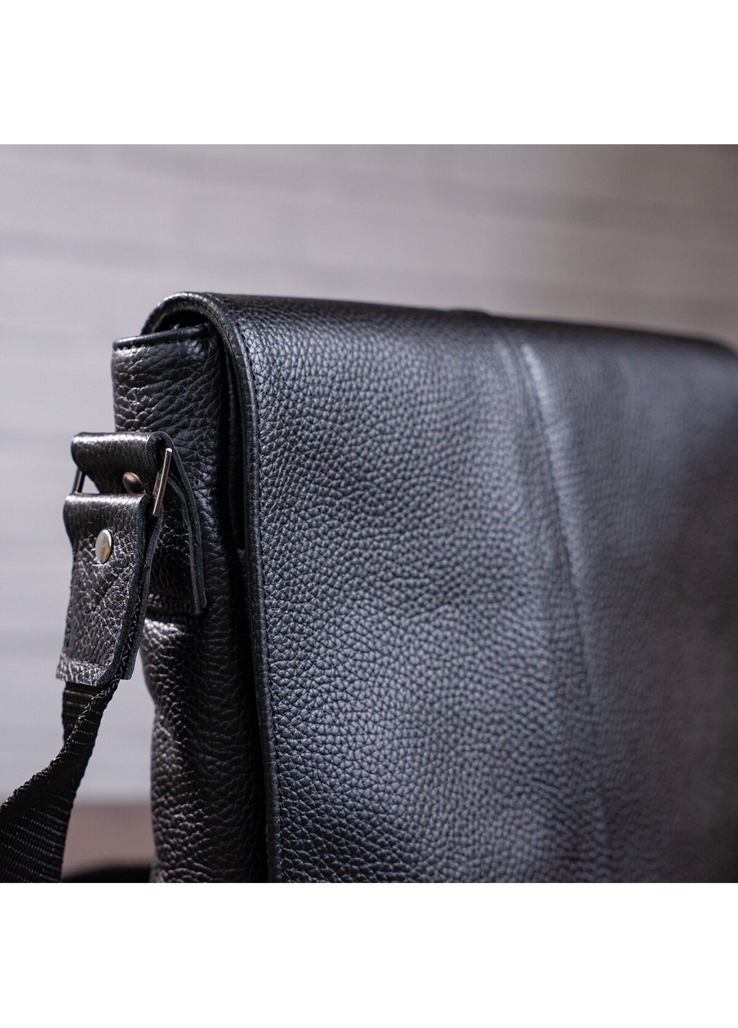 Чоловіча шкіряна сумка 24х25х8 см Shvigel (252127773)