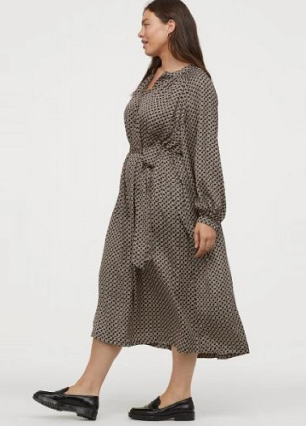 Черное кэжуал платье клеш H&M с рисунком