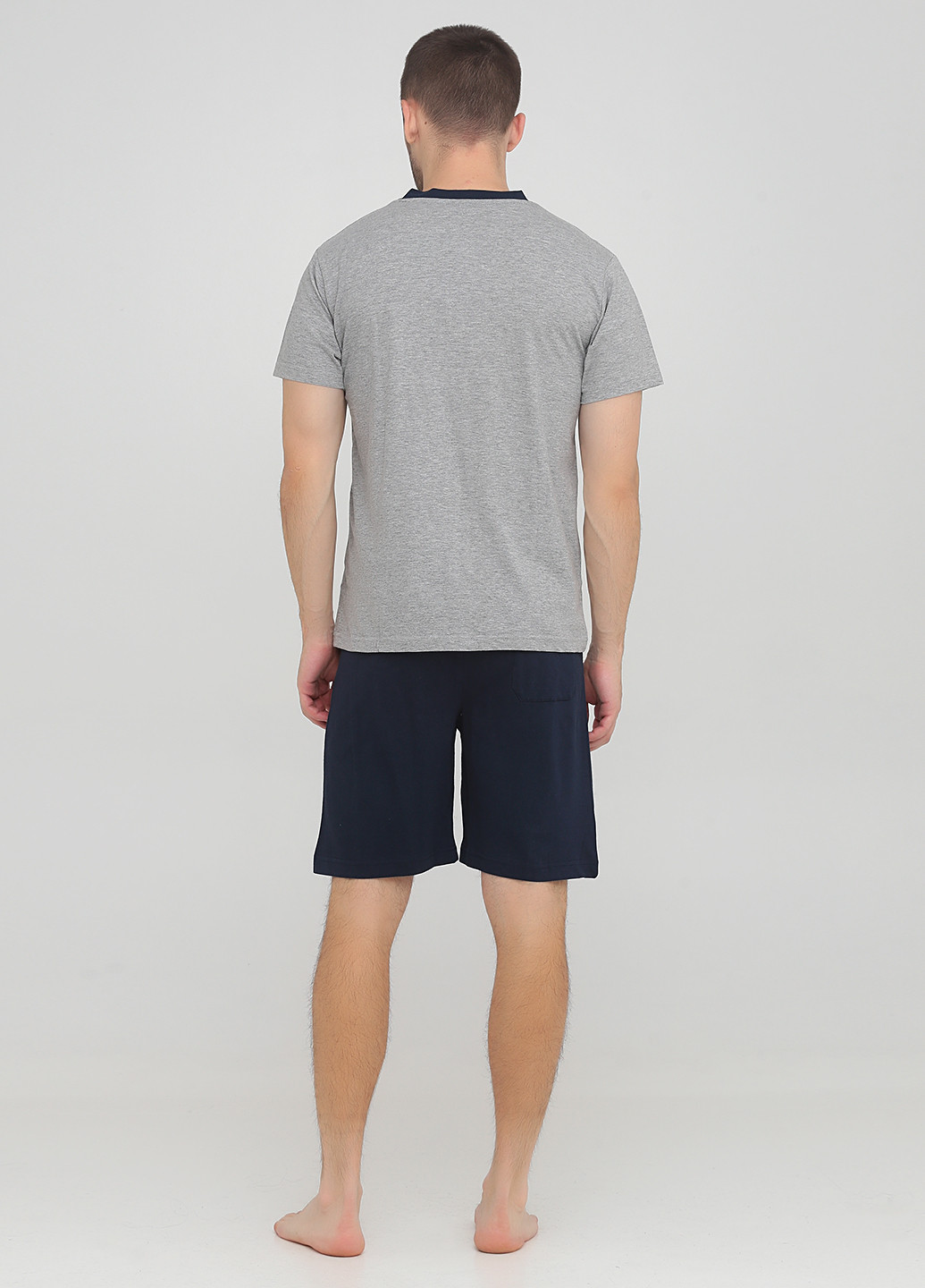 Сірий демісезонний комплект (футболка, шорти) Enrico Coveri