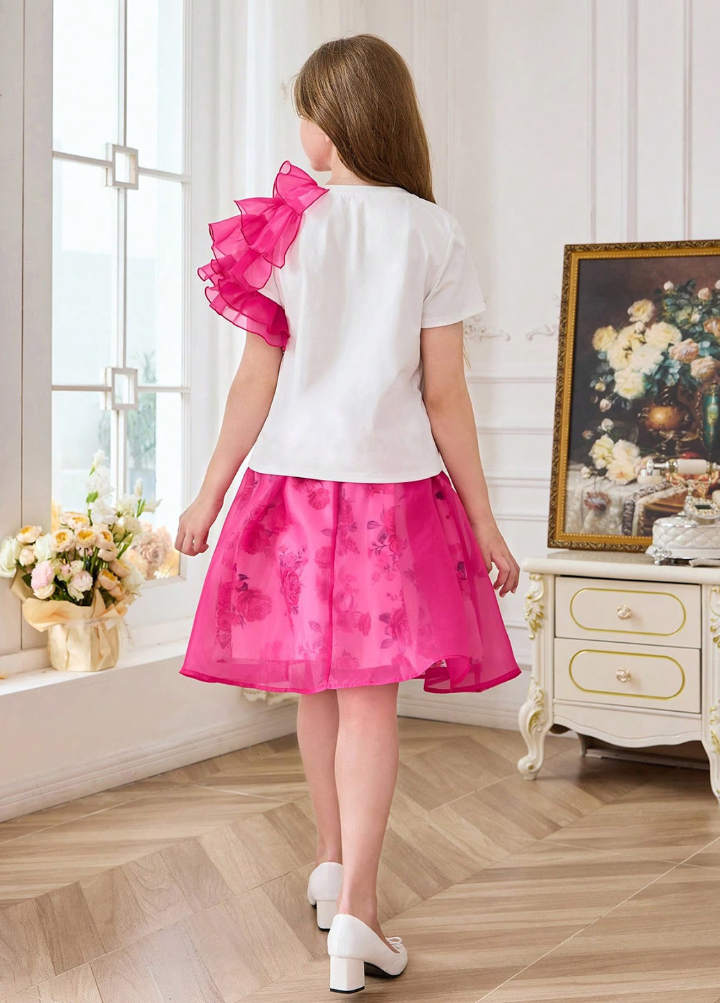 Розовый летний костюм (футболка, юбка) SHEIN