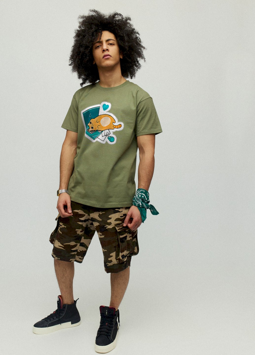 Хаки (оливковая) футболка мужская YAPPI