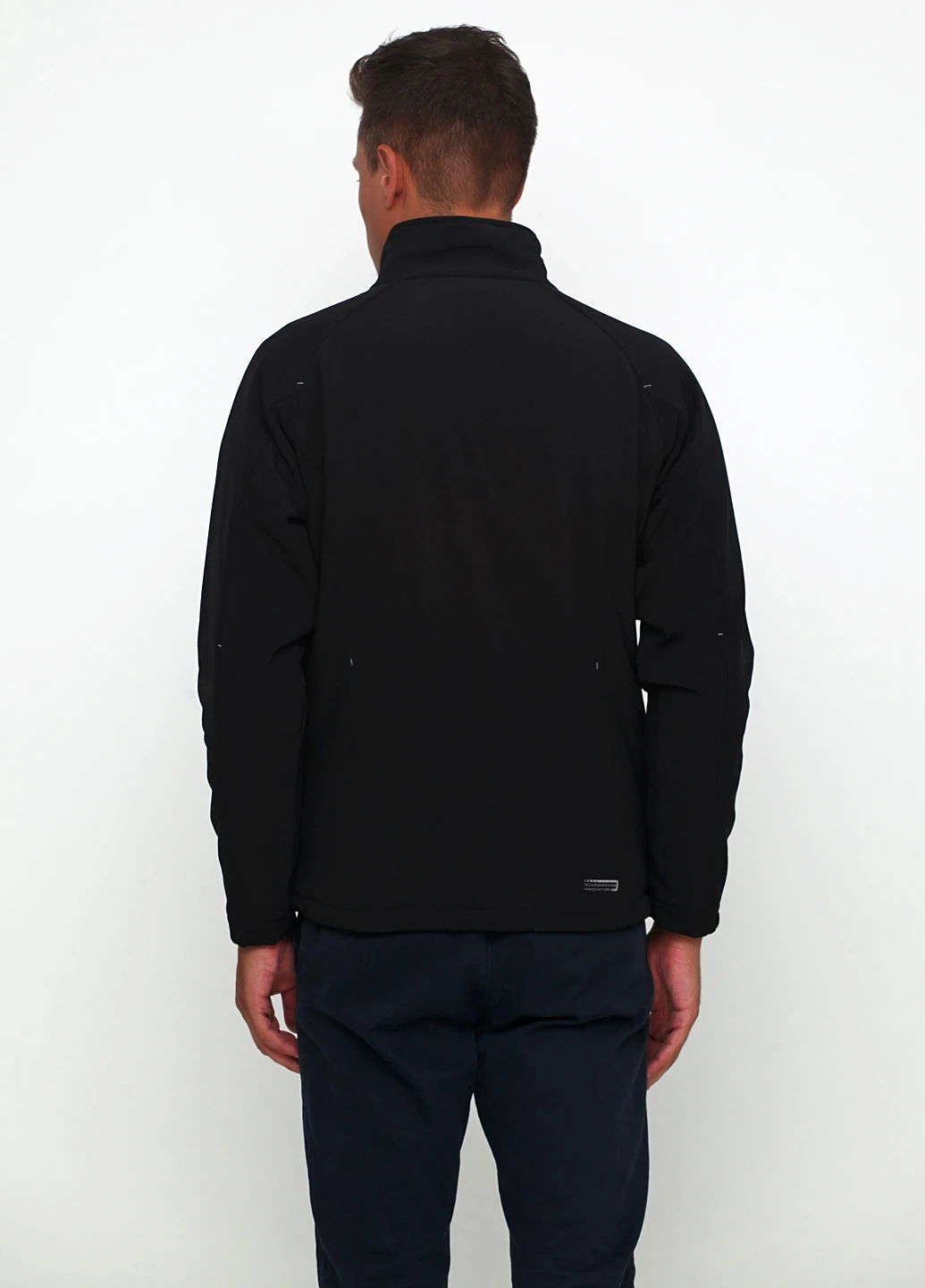 Черная демисезонная куртка Kjelvik