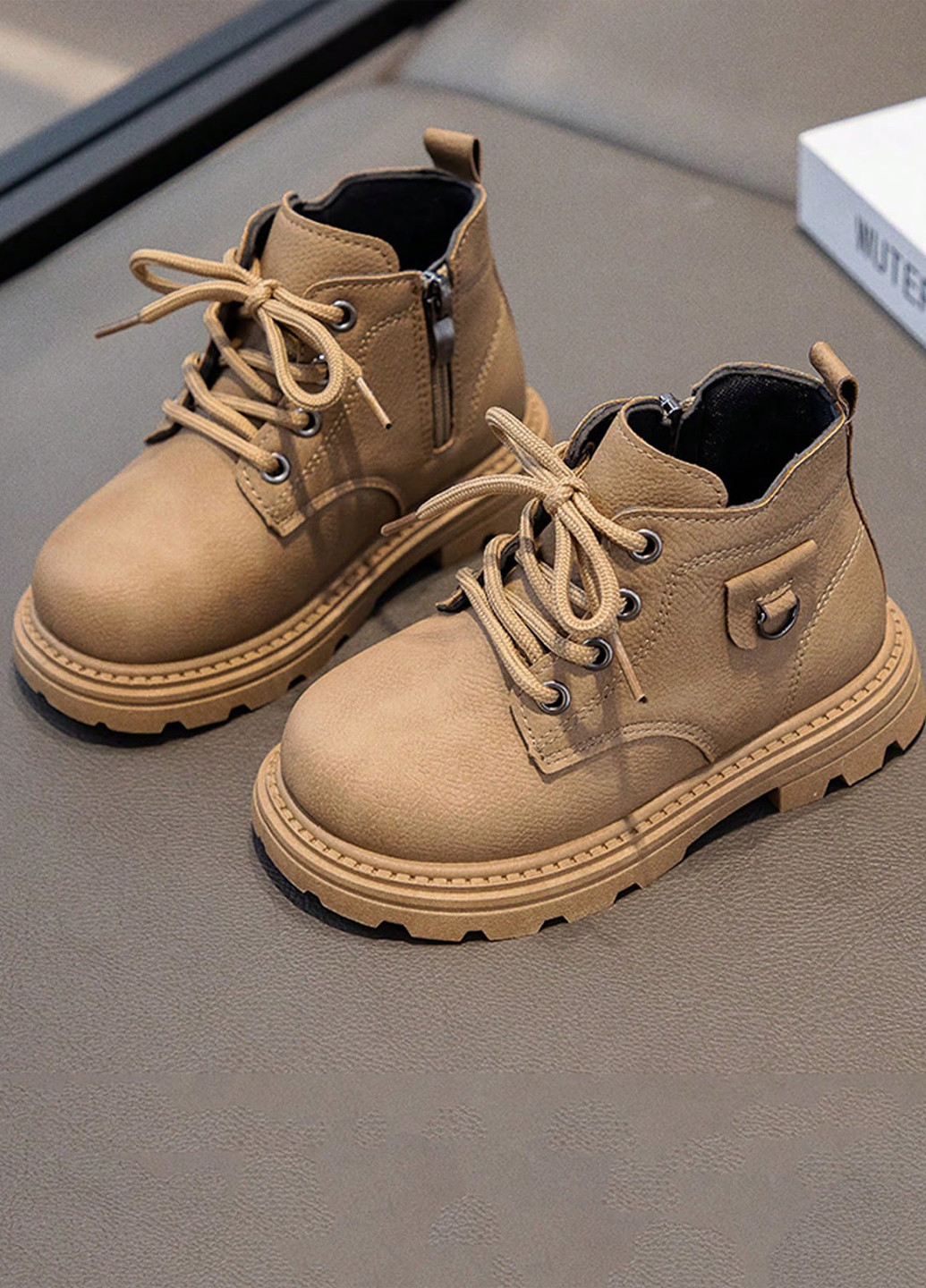 Коричневые кэжуал осенние ботинки SHEIN