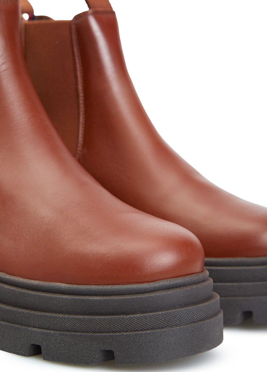 Зимние ботинки челси Tommy Hilfiger с логотипом, на тракторной подошве