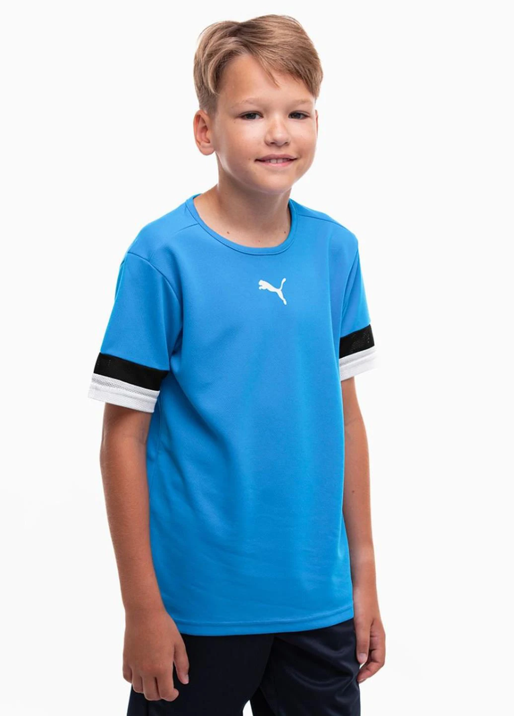 Блакитна демісезонна футболка 704938-02 Puma teamRISE Jersey Jr