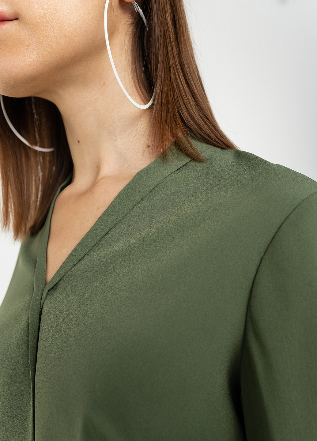 Зеленая демисезонная блузка на запах befree