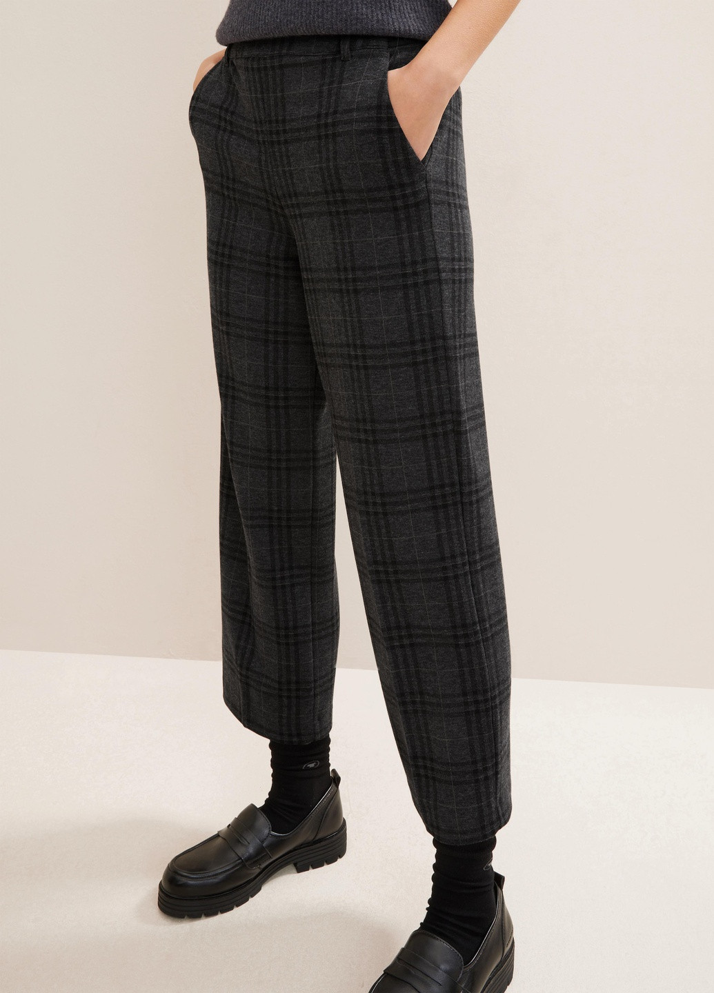 Темно-серые кэжуал демисезонные брюки Tom Tailor