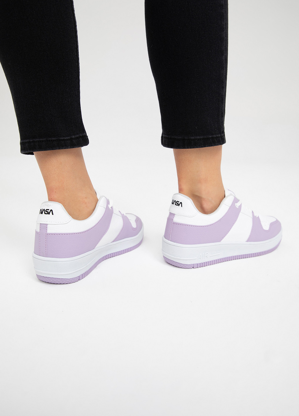 Пурпурні кросівки DeFacto