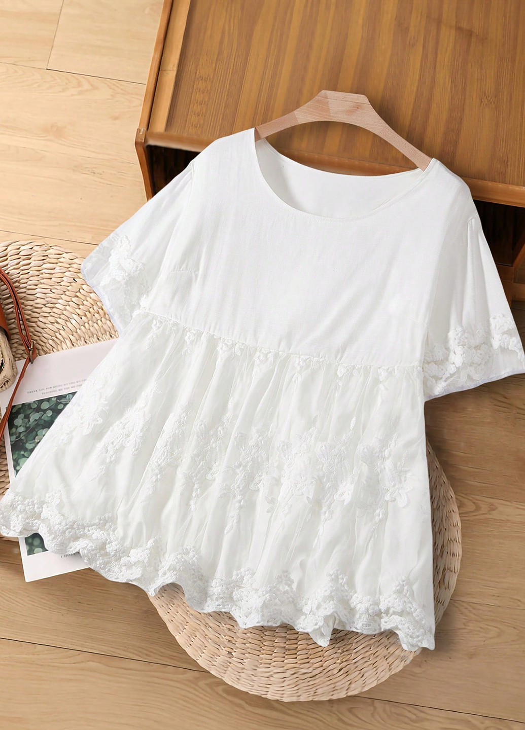 Белая блуза с баской SHEIN