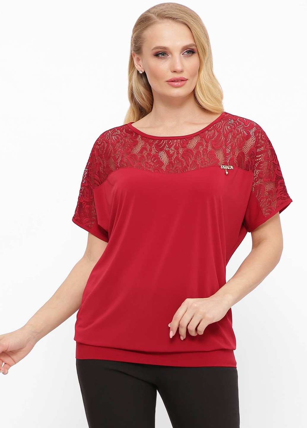 Бордовая летняя футболка с гипюровой кокеткой шон бордо Tatiana