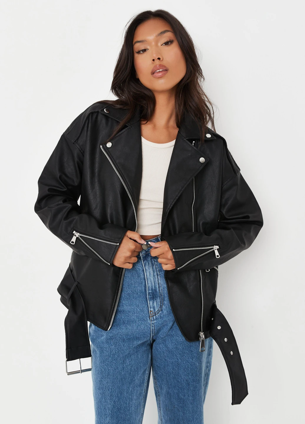 Чорна демісезонна куртка косуха Missguided