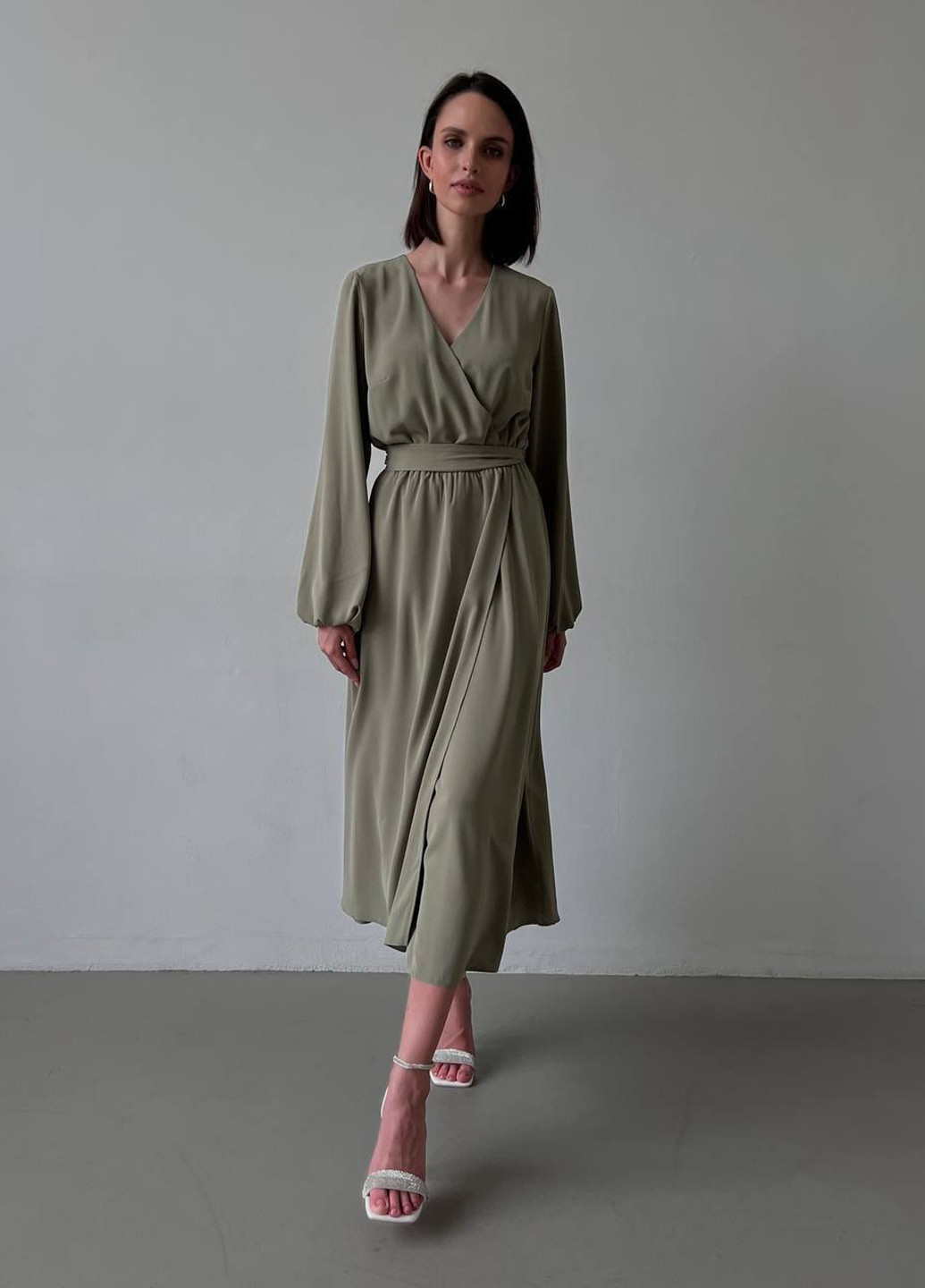 Оливкова (хакі) вечірня, кежуал сукня на запах No Brand однотонна