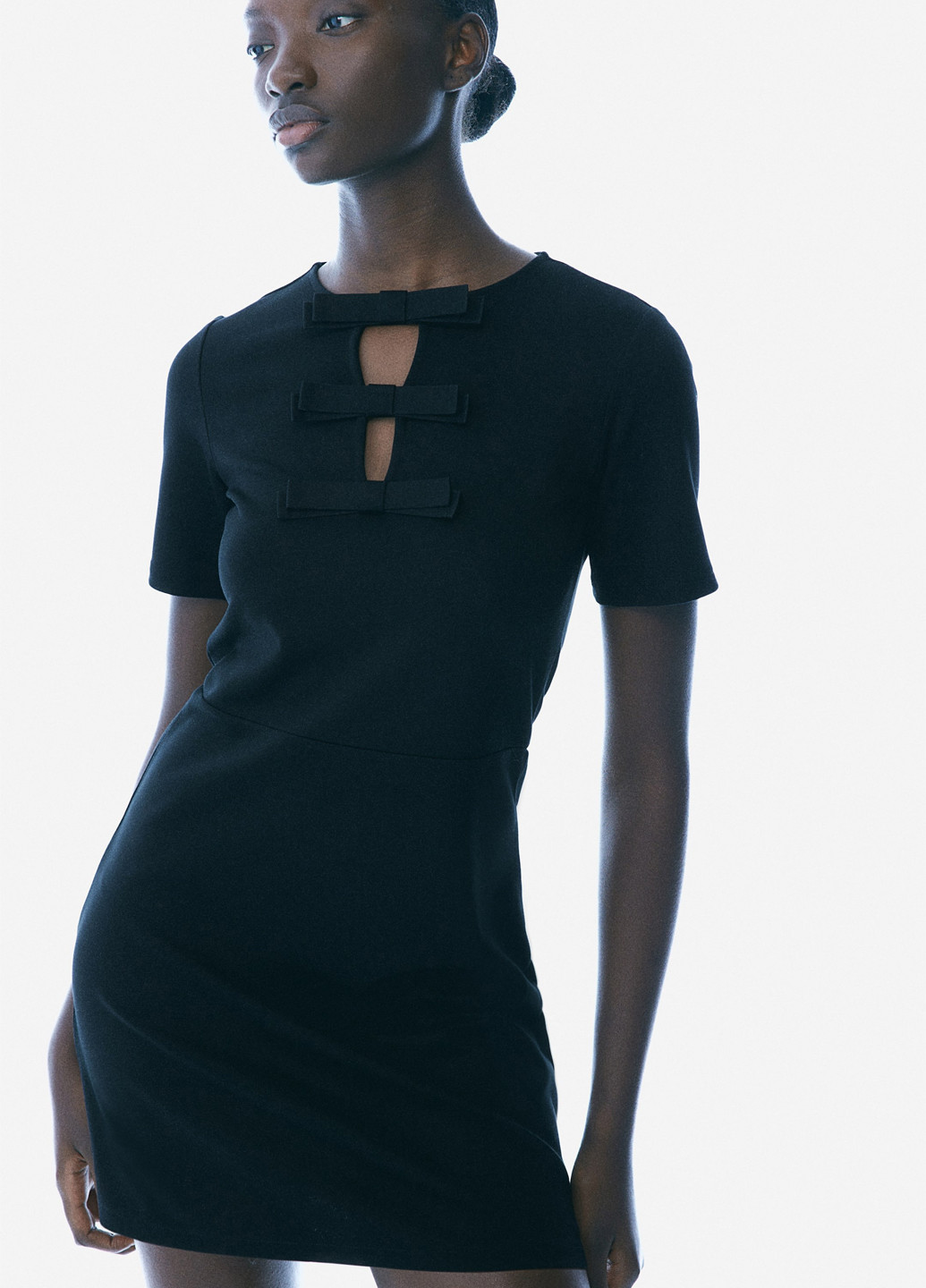 Чорна кежуал сукня H&M однотонна