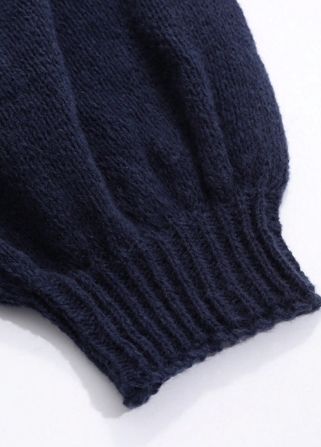 Темно-синій демісезонний светр SHEIN