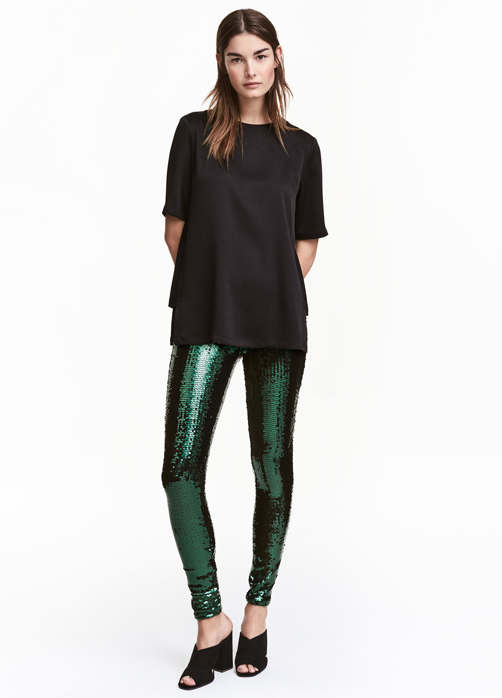 Штани H&M завужені однотонні темно-зелені кежуали