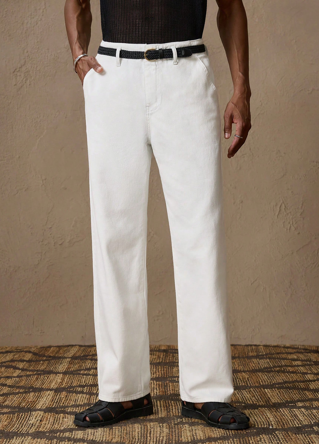 Белые демисезонные прямые джинсы SHEIN