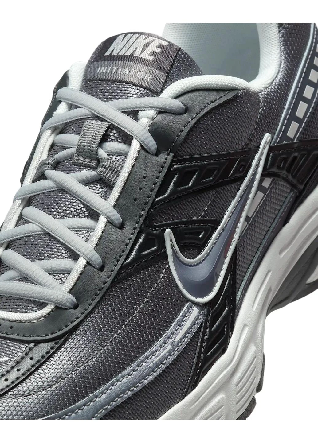 Серые демисезонные кроссовки ib3083-001 Nike Initiator