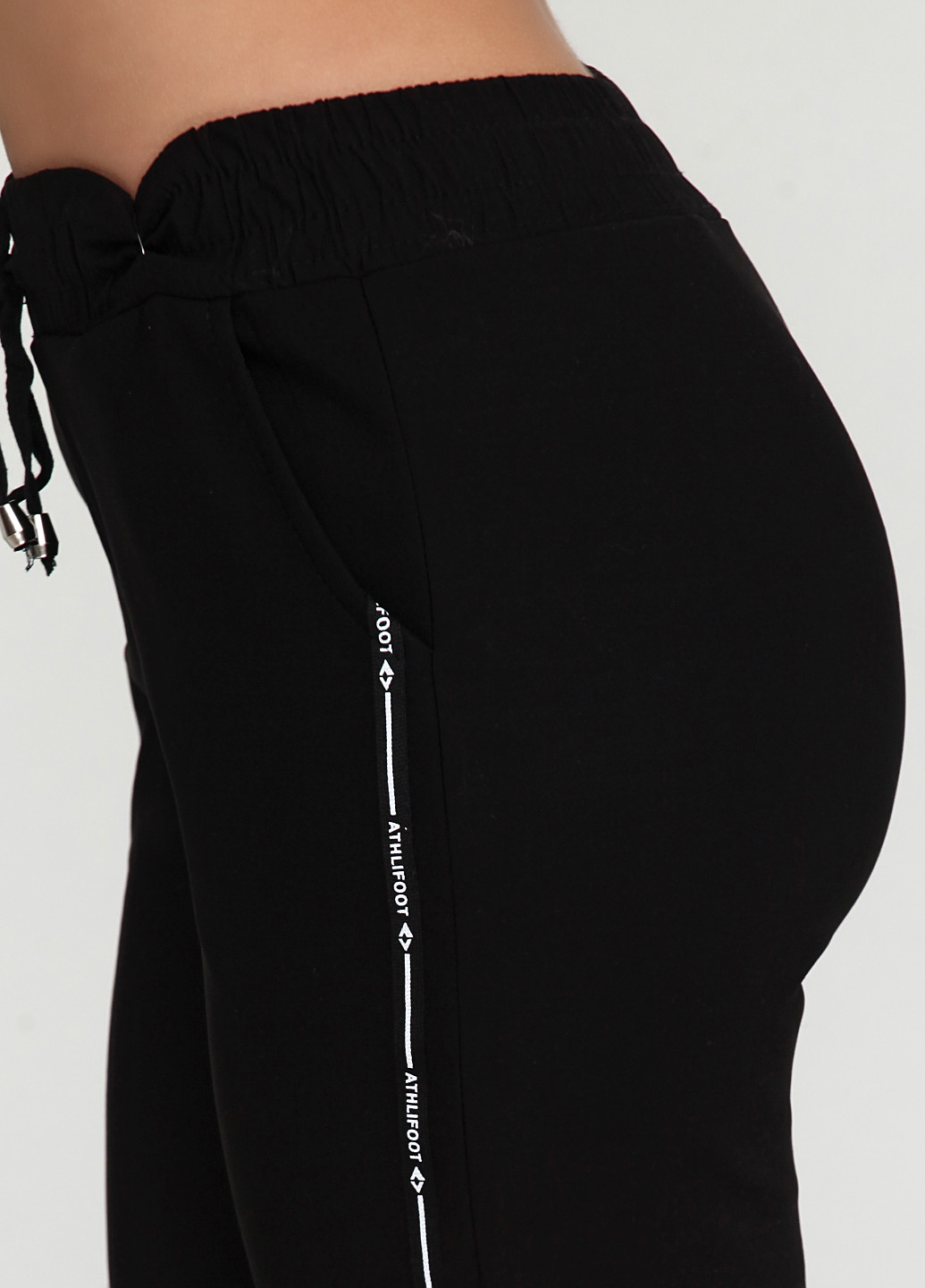 Черные кэжуал демисезонные брюки Moskitos
