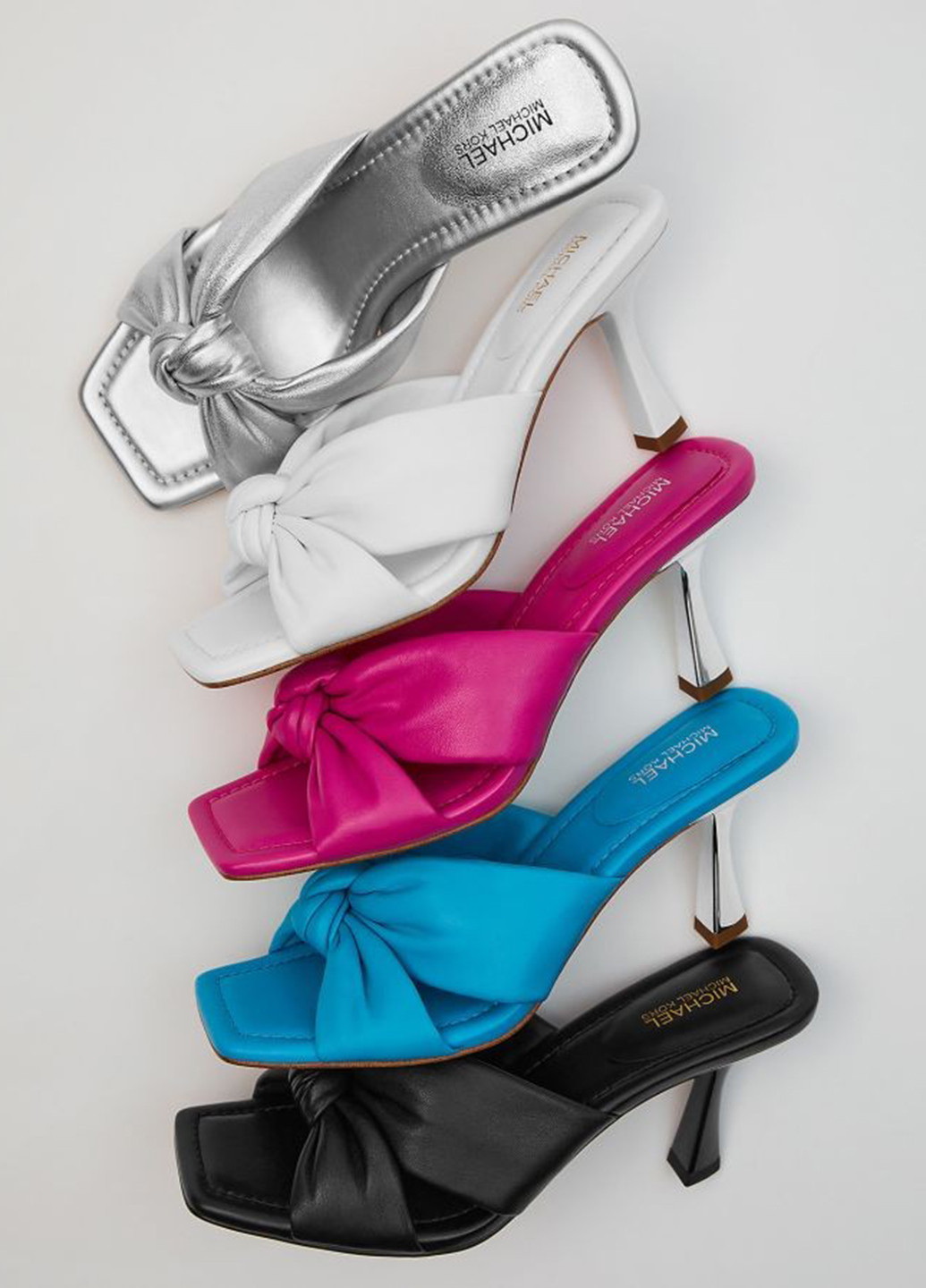 Серебряные босоножки Michael Kors без застежки