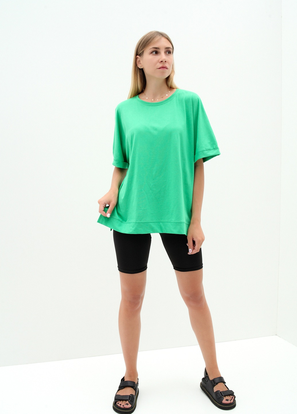 Зеленая летняя футболка Kuzey