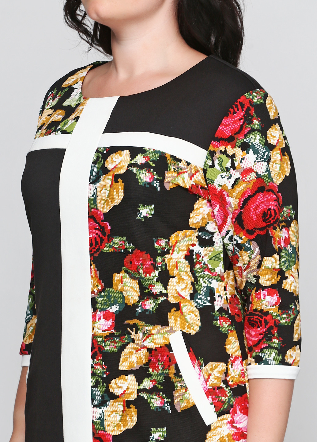 Черное кэжуал платье Ut с цветочным принтом
