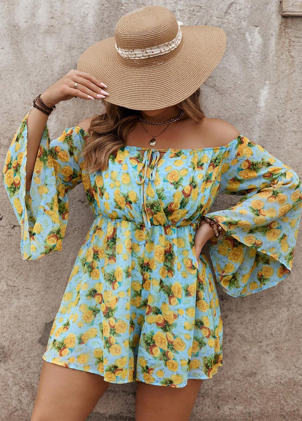 Комбинезон SHEIN комбинезон-шорты розы голубой праздничный, пляжный, кэжуал полиэстер