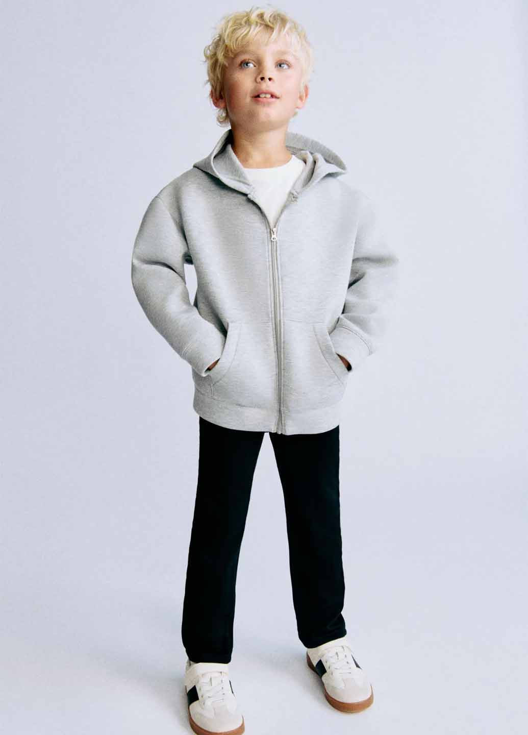 Черные демисезонные слим джинсы H&M