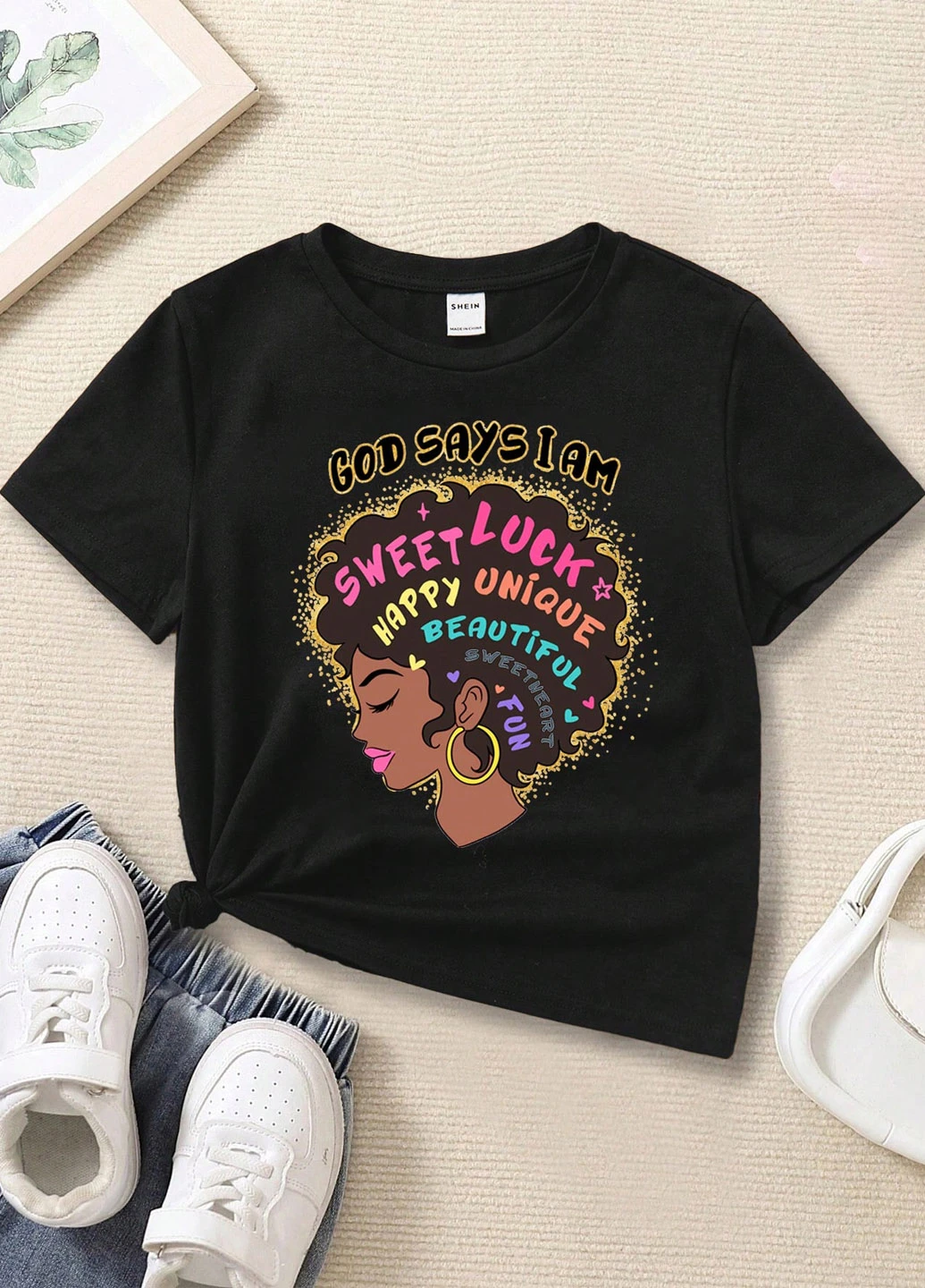 Черная летняя футболка SHEIN