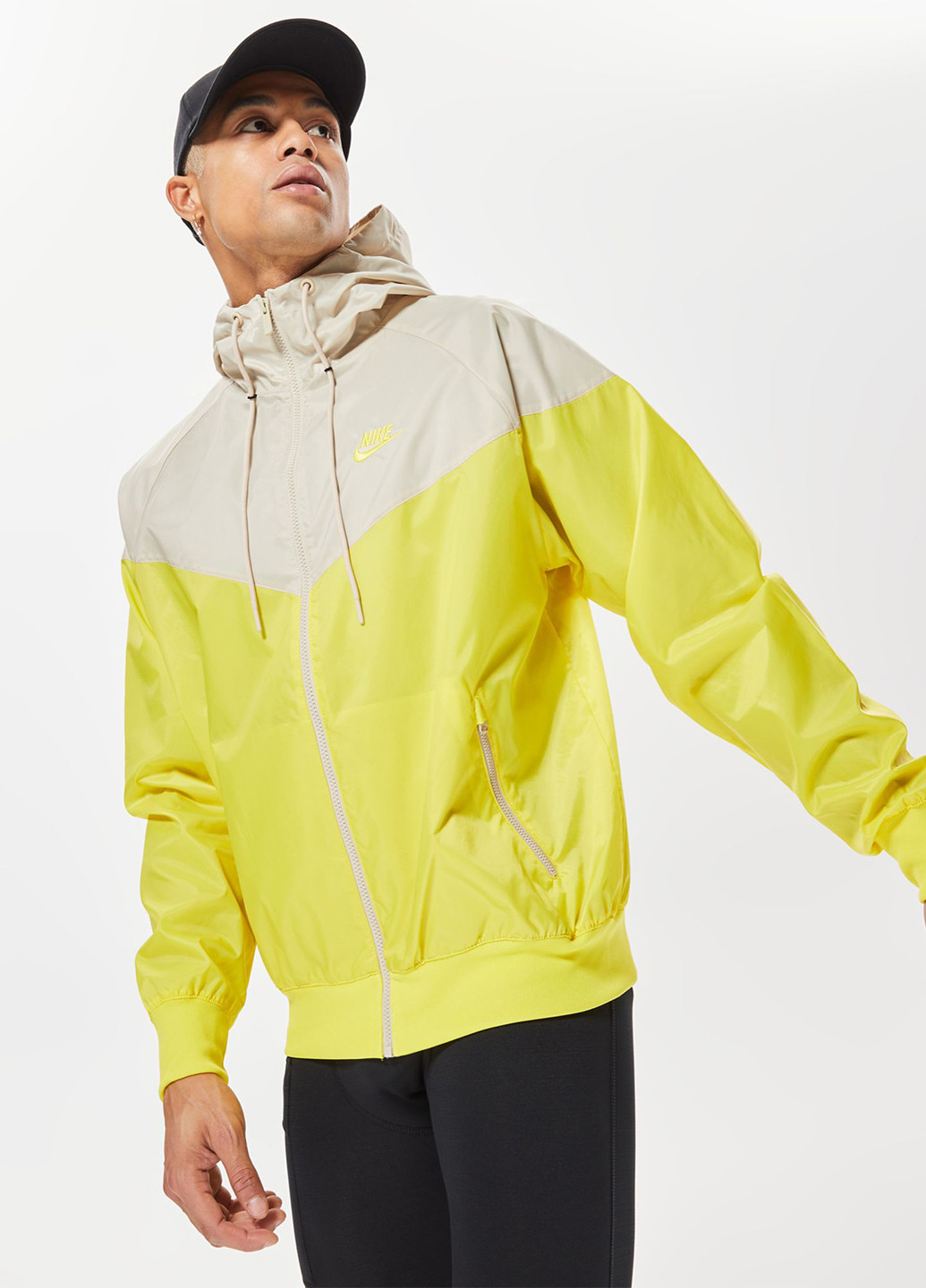 Жовта демісезонна куртка Nike SPORTSWEAR WINDRUNNER