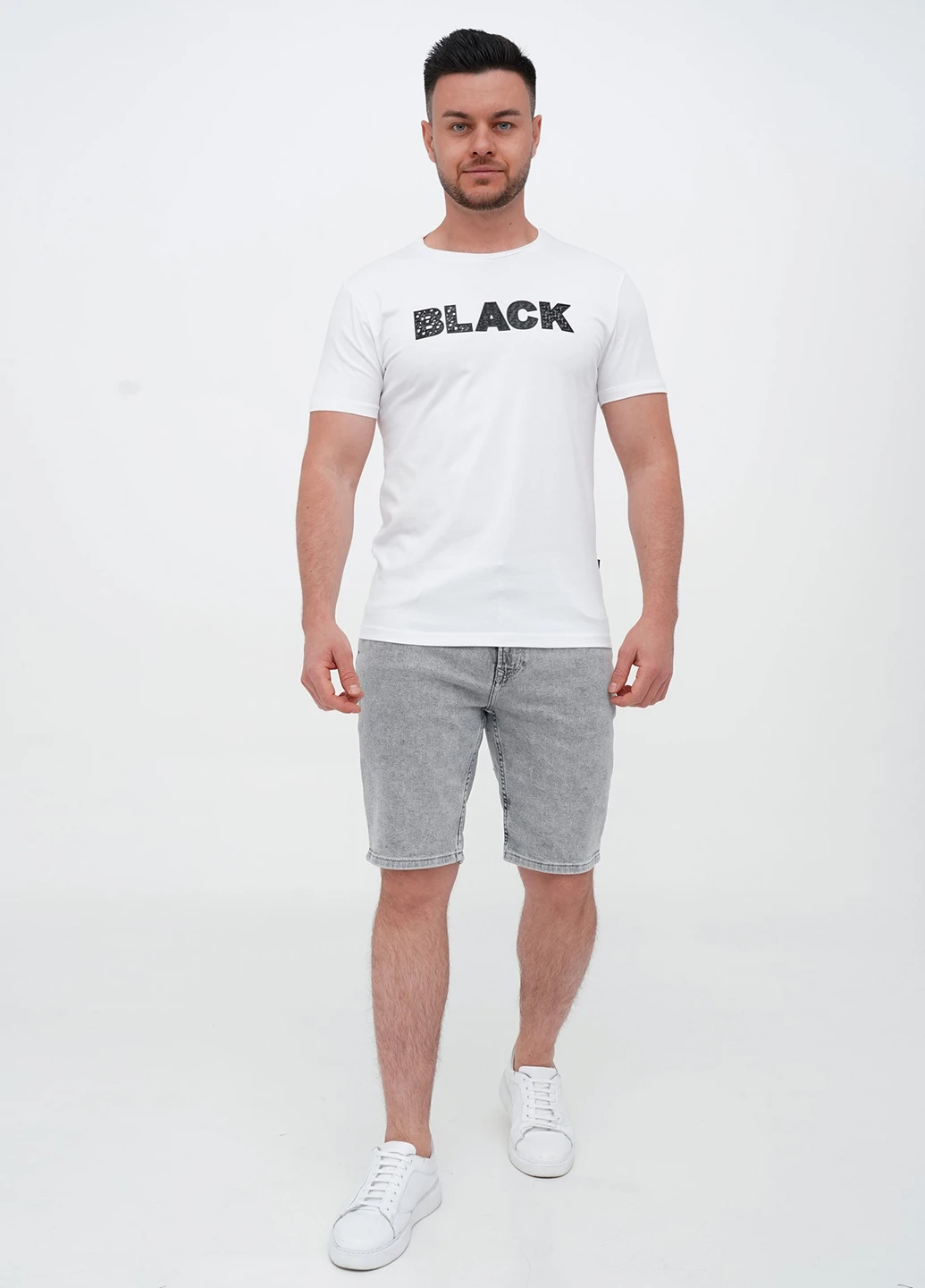 Белая футболка Trend Collection