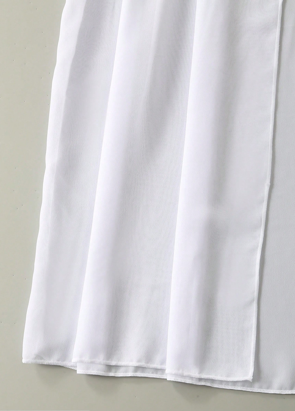 Белое пляжное платье SHEIN однотонное