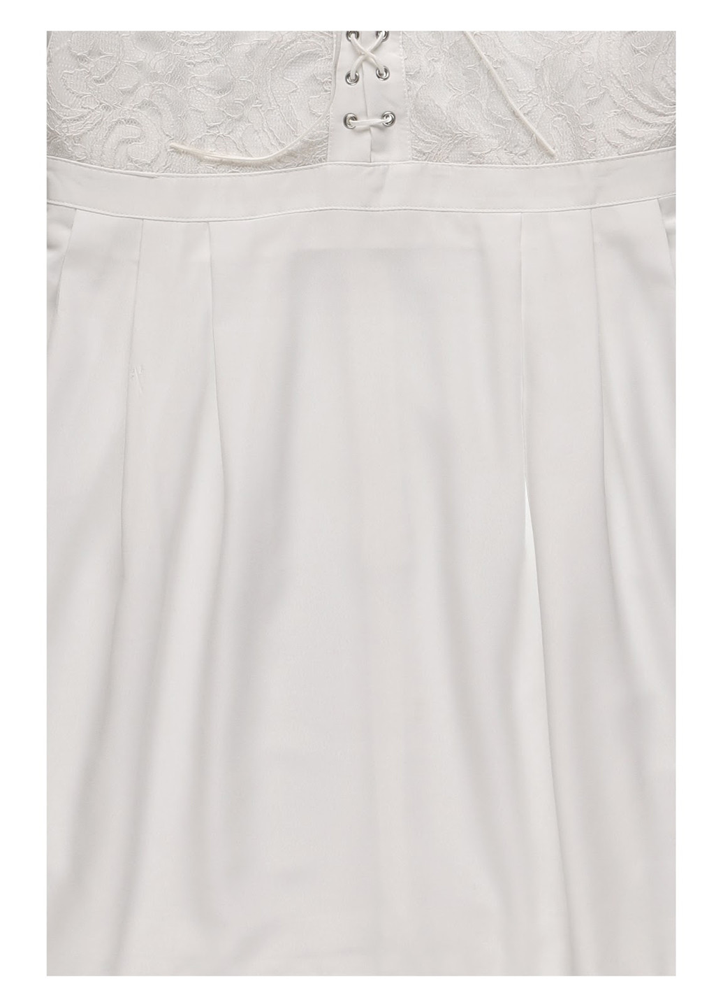 Білий кежуал, коктейльна сукня кльош Urban Touch однотонна