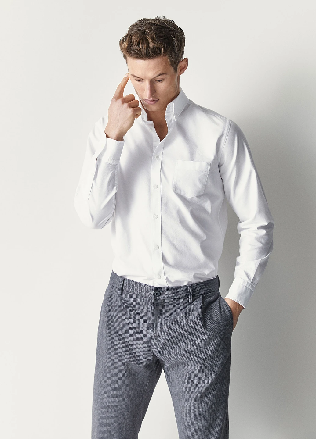 Белая кэжуал рубашка однотонная Massimo Dutti с длинным рукавом