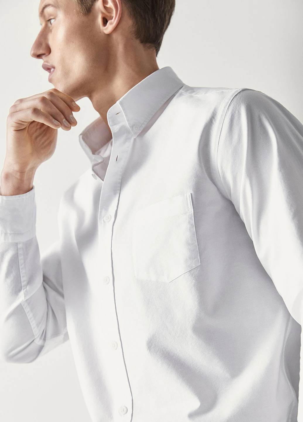 Белая кэжуал рубашка однотонная Massimo Dutti с длинным рукавом