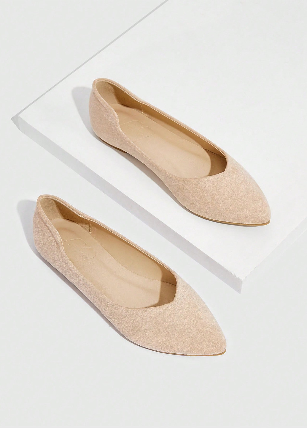 Женские туфли SHEIN | светло-бежевые однотонные без декора искусственная замша (341743964)