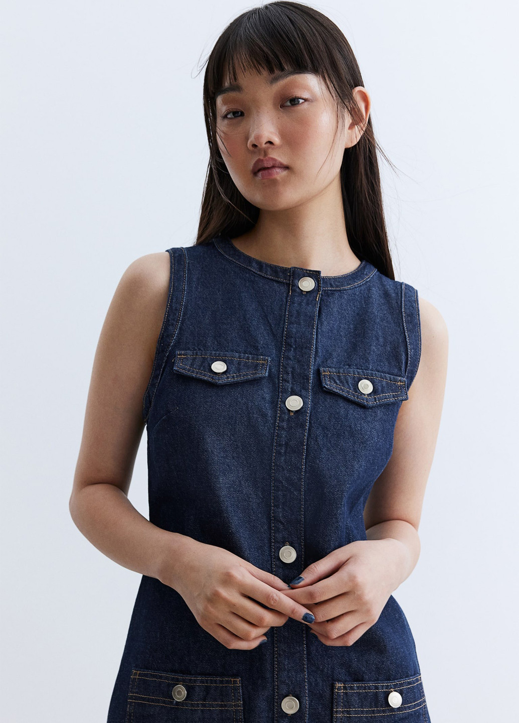 Темно-синее джинсовое платье H&M однотонное