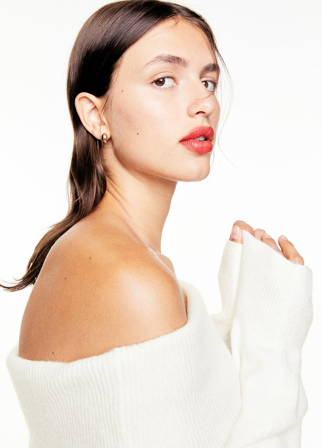 Молочный зимний свитер H&M