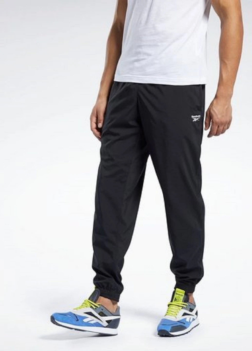 Черные спортивные демисезонные брюки Reebok