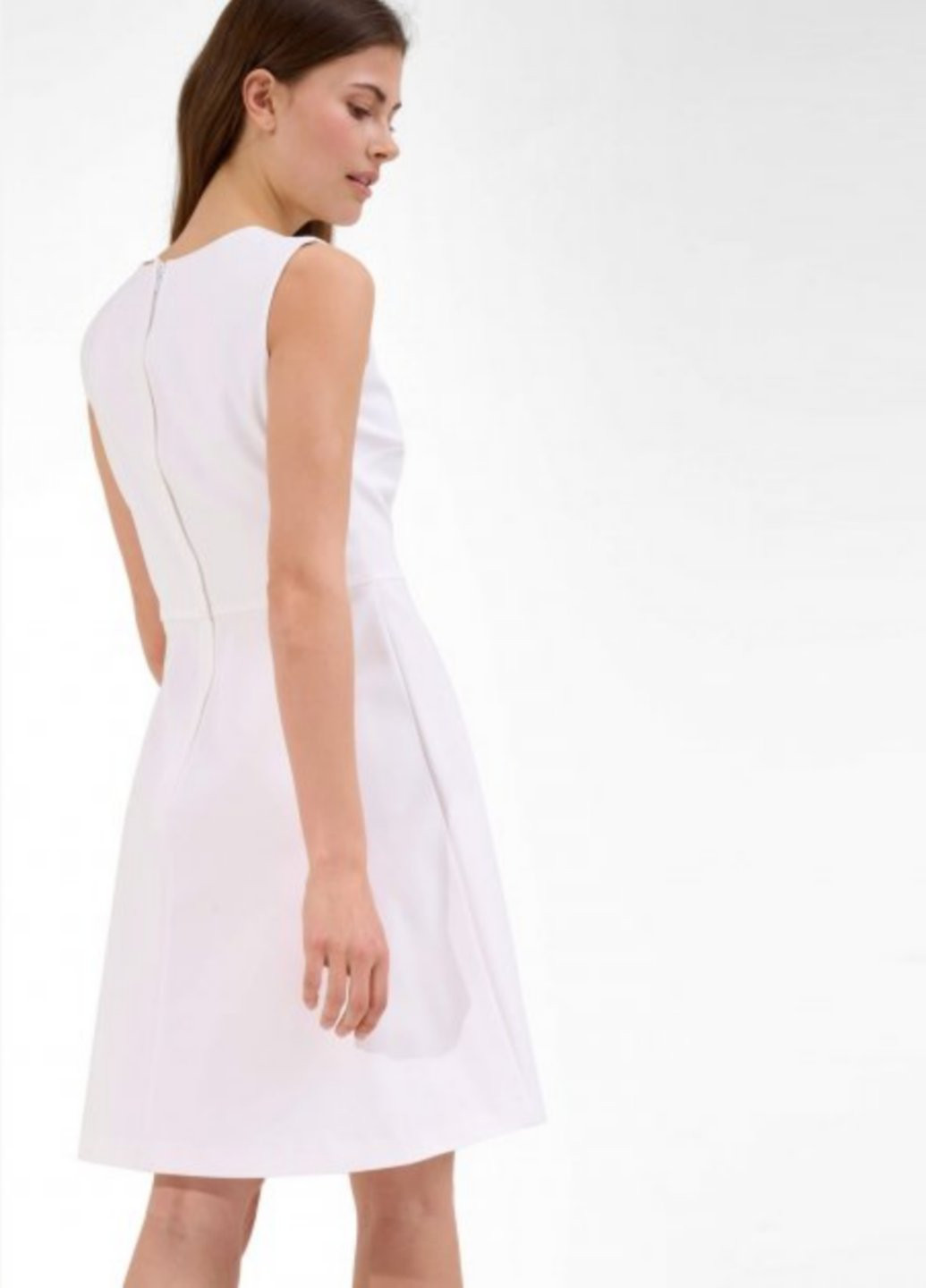 Белое кэжуал платье клеш Orsay однотонное