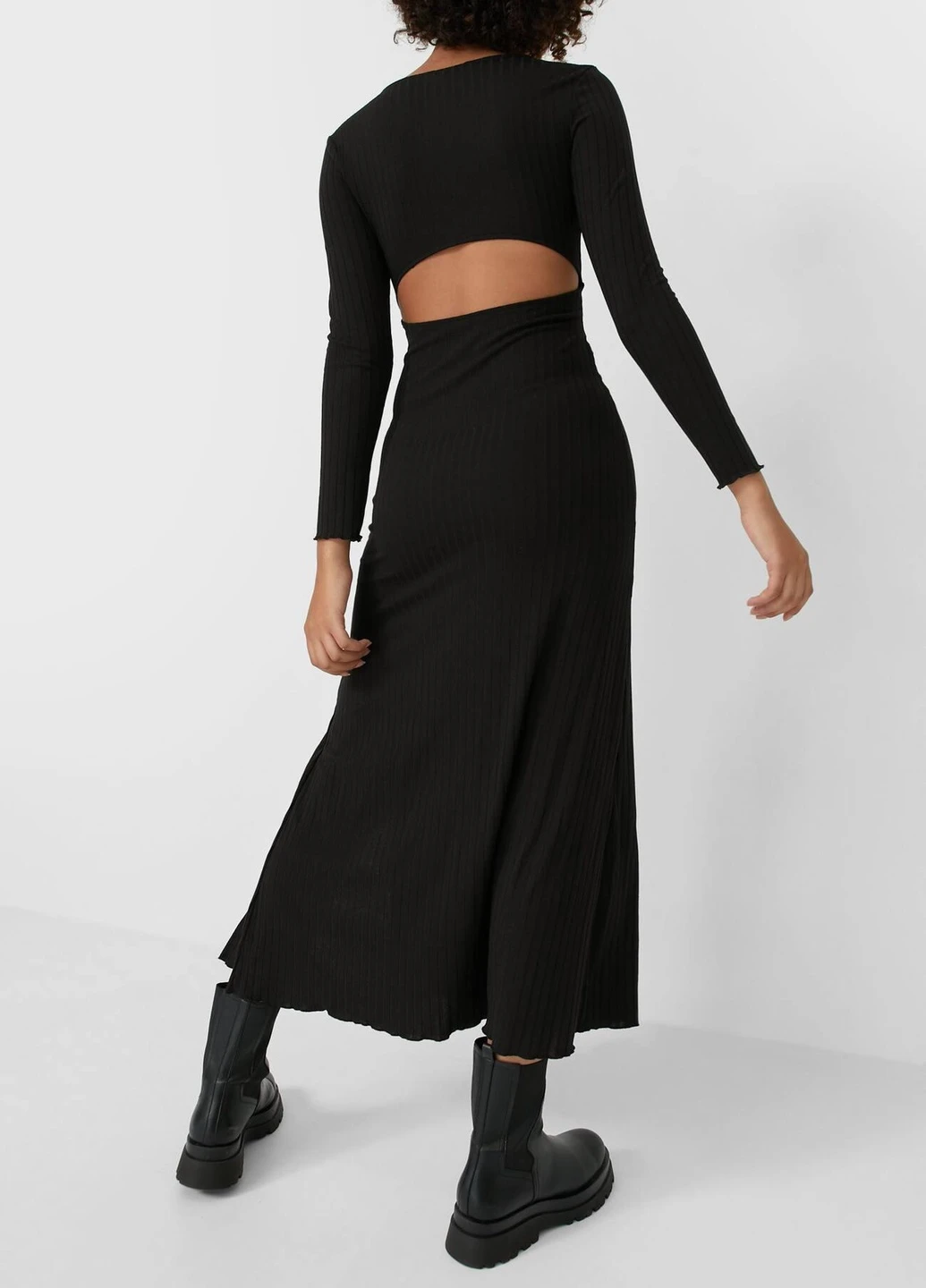 Черное платье демисезон Stradivarius